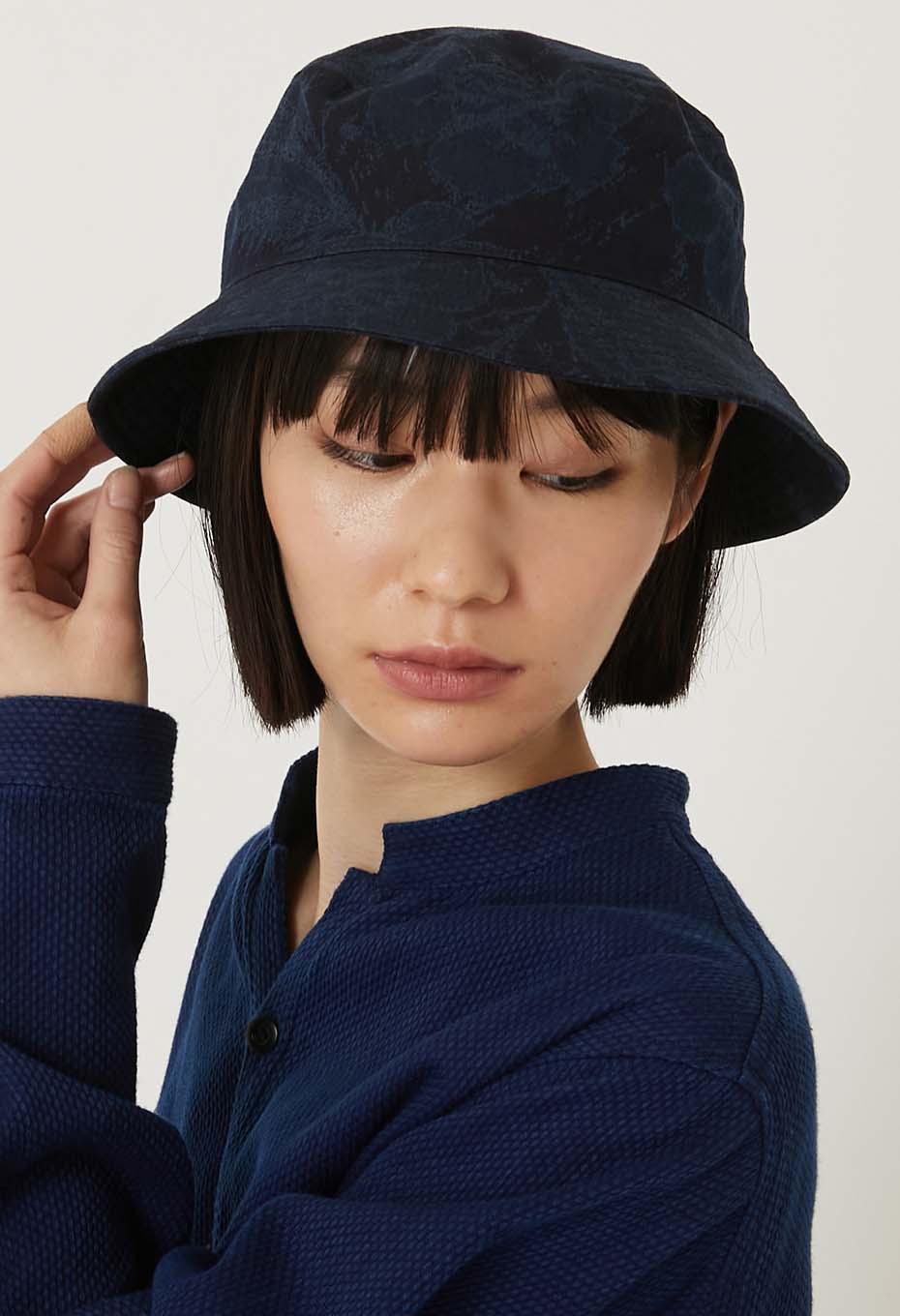 Blue Blue Japan Unisex Woven Nylon/Satin Tsujigahana Bucket Hat