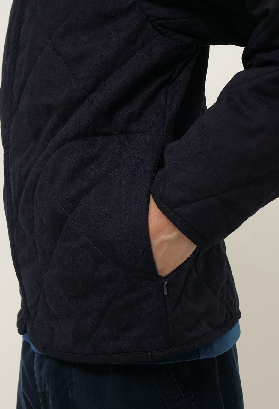 Blue Blue Japan "Tsujigahana" Jacquard Quilted Short Jacket (Unisex)