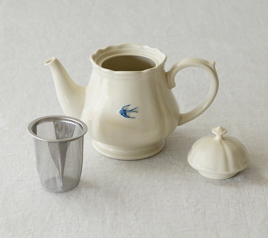 Studio M Early Bird Tea Pot