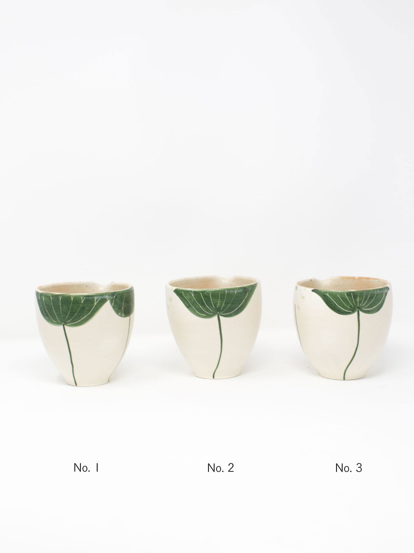 White Lotus Pourer by Momoko Otani (大谷桃子)