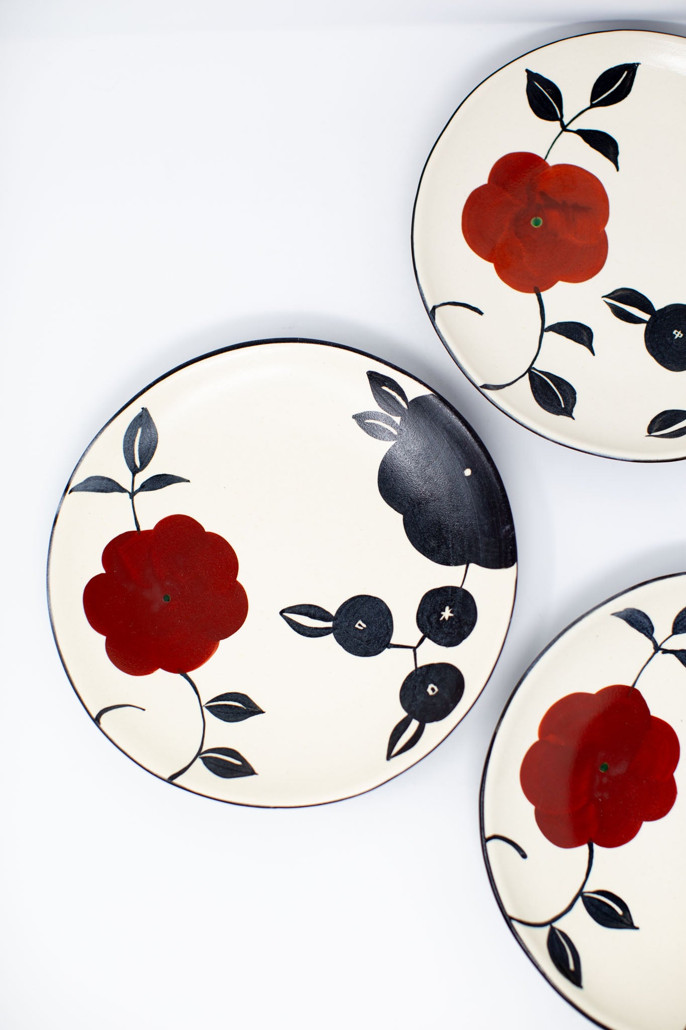 Misao Yajima Small Camellia Plate (矢島操)