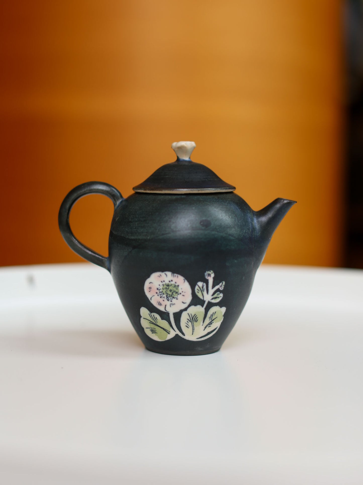 Pink Chrysanthemum Teapot by Otani Momoko (大谷桃子)