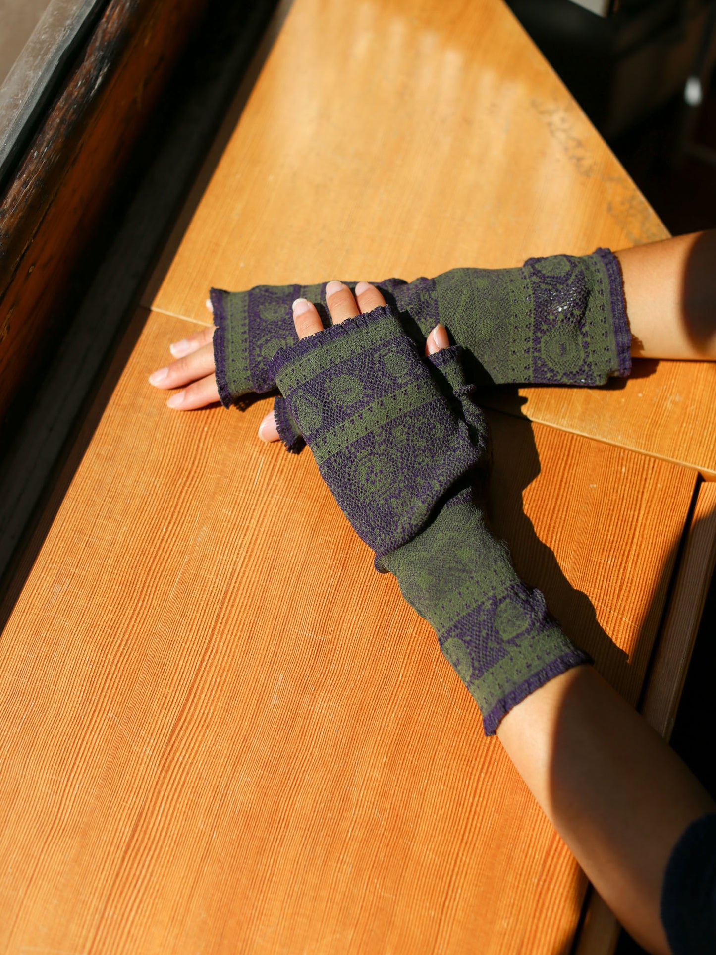 M. & Kyoko Woven Armwarmer - Khaki(1525)