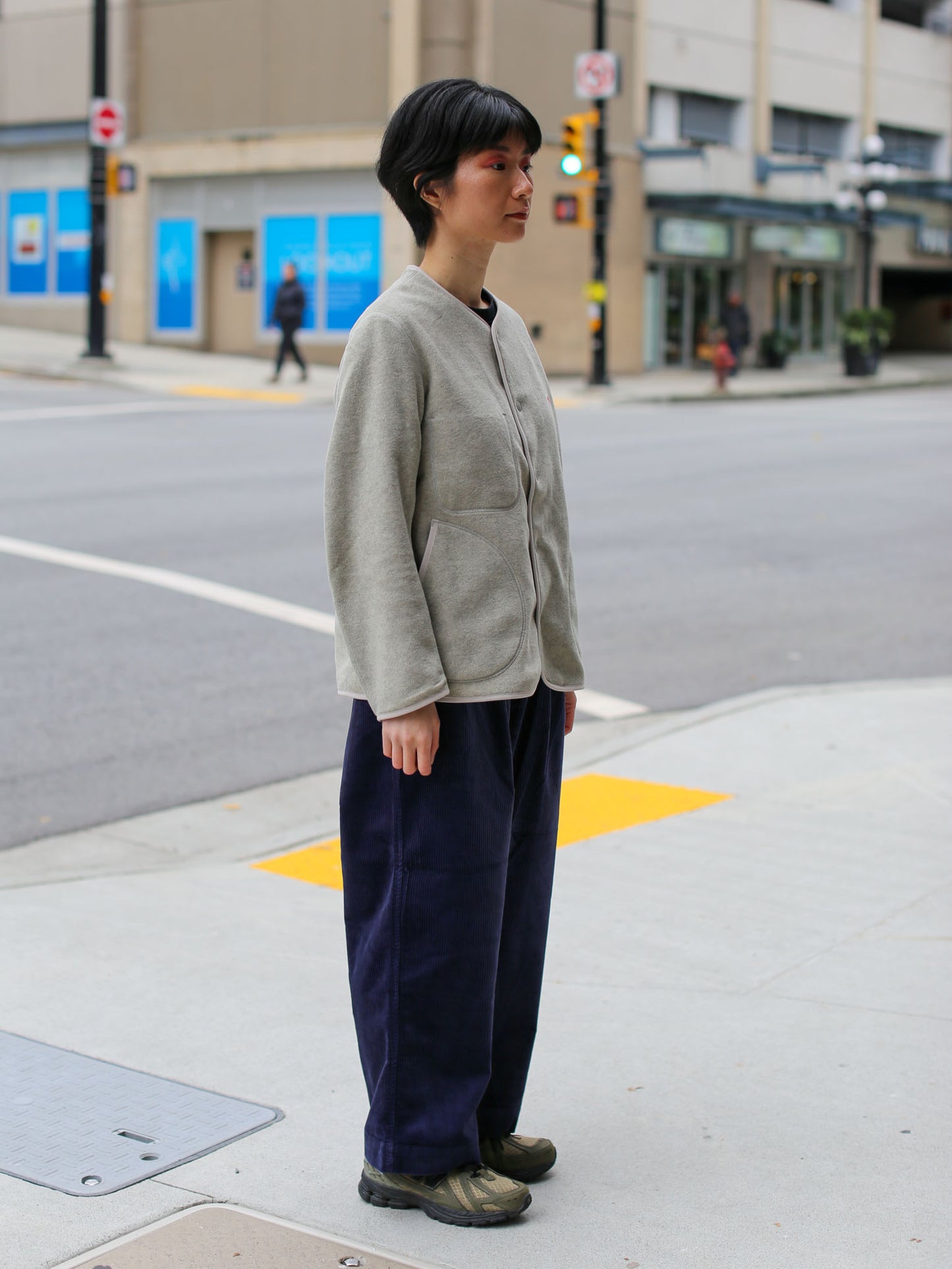 Danton Corduroy Cropped Easy Pants - Blue