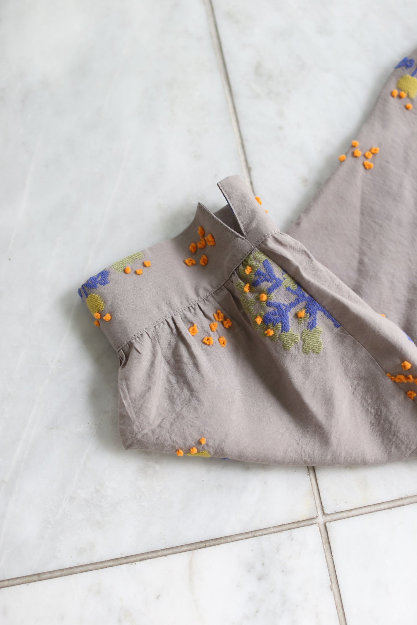 M Kyoko Woven Pullover- Gray (1073)