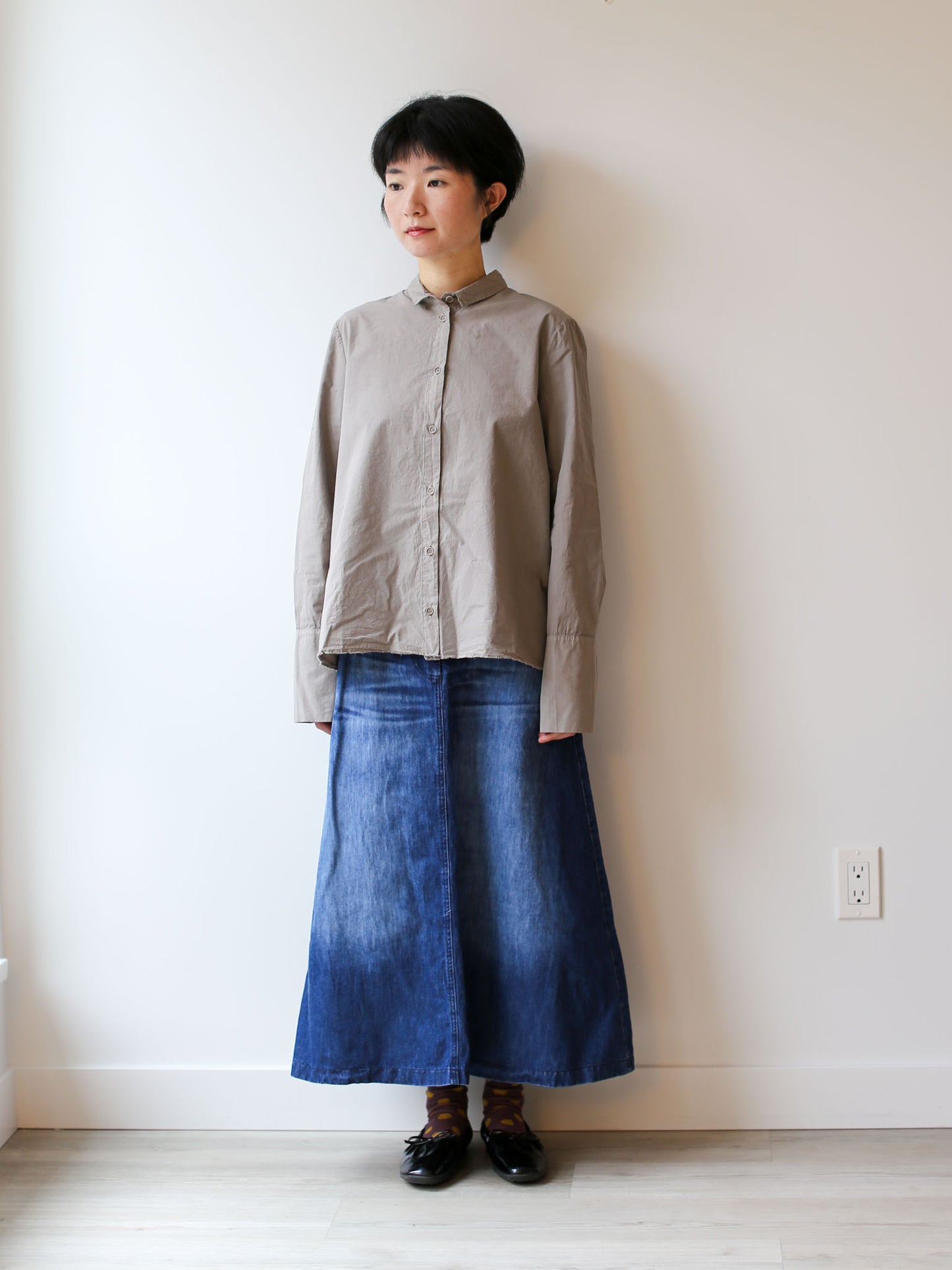 Aequamente Shirt - Tortora