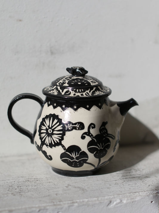 Misao Yajima Kakiotoshi Teapot (矢島操)- No. 2
