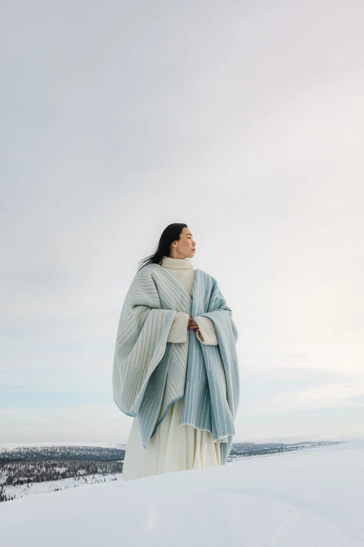 Lapuan Kankurit AURORA Wool Blanket - Light Blue