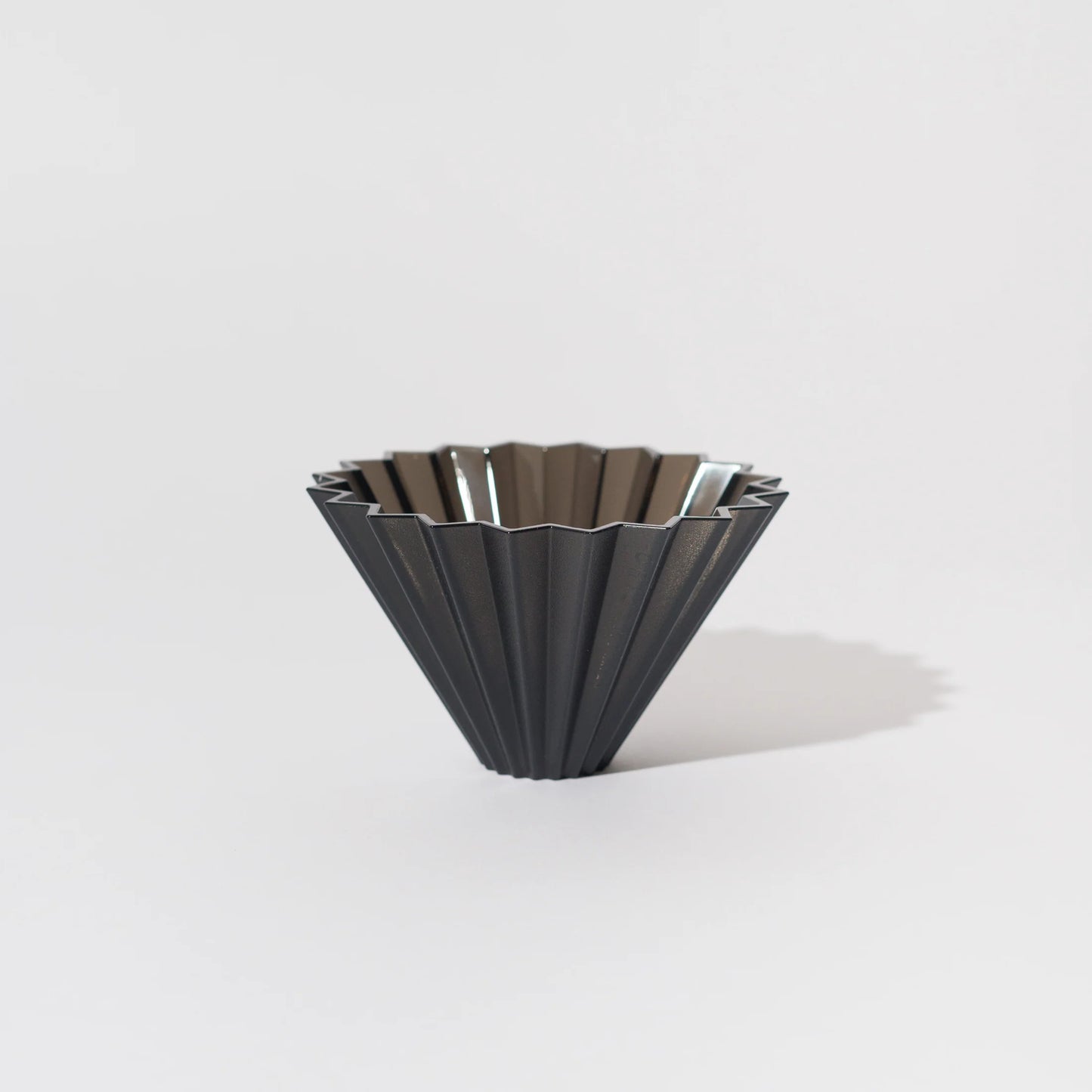 Origami AIR Medium Plastic Dripper (1-4 cups) - Black