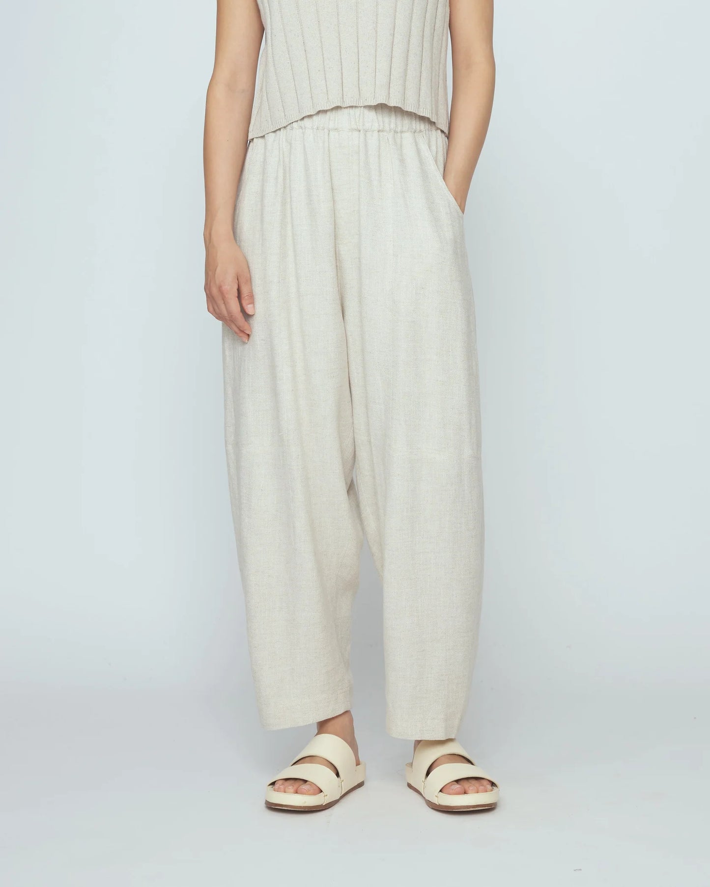 7115 by Szeki Unisex Elastic Panel Barrel Trousers - Oatmeal