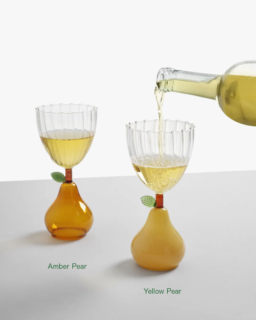 ICHENDORF Milano Fruits & Flower Stemmed Wine Glass - Amber Pear/ Yellow Pear