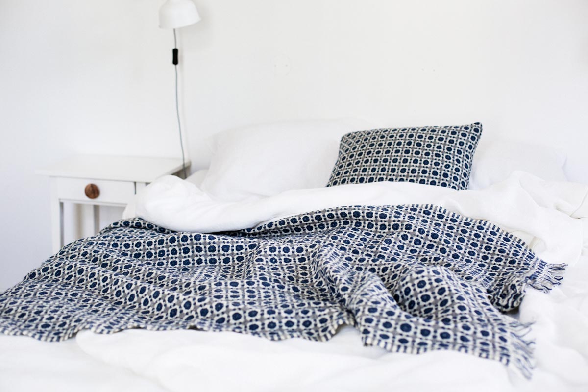 Lapuan Kankurit CROWN Wool Blanket - Blue