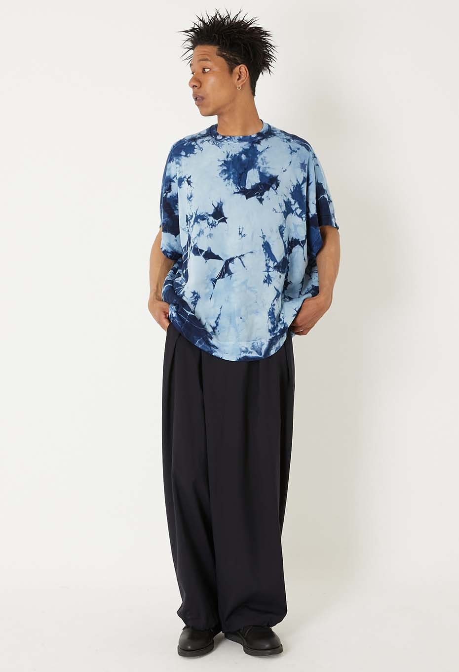 Blue Blue Japan Unisex Indigo Shibori French Sleeve T-shirt