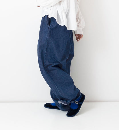 Veritecoeur Limited Version- Denim Tuck Pants- TWO Colors: One Wash & Stone Wash