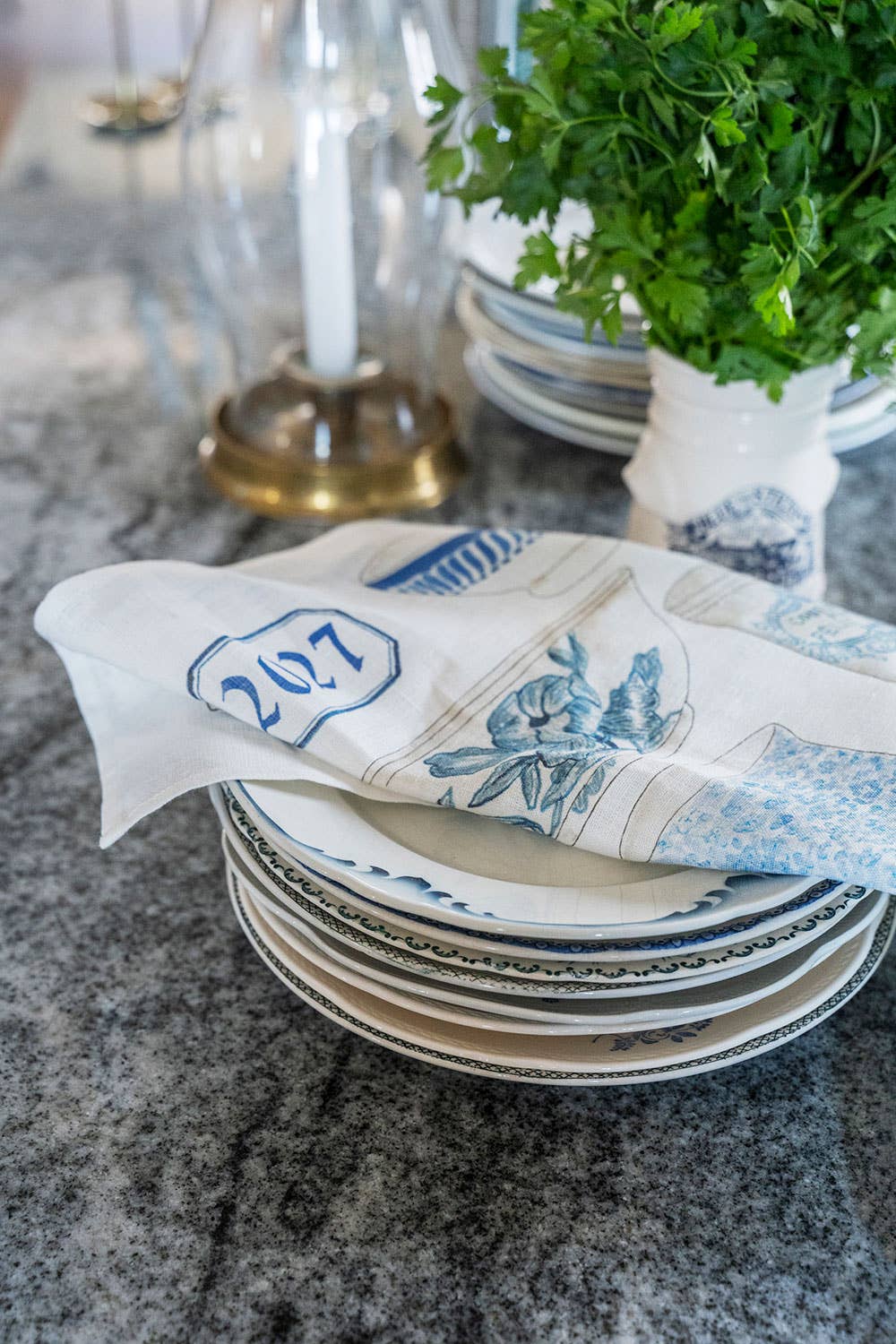 [Pre-order: Shipping Sep./Oct.] Fog Linen Work 2027 Linen Calendar La Vaisselle Bleue