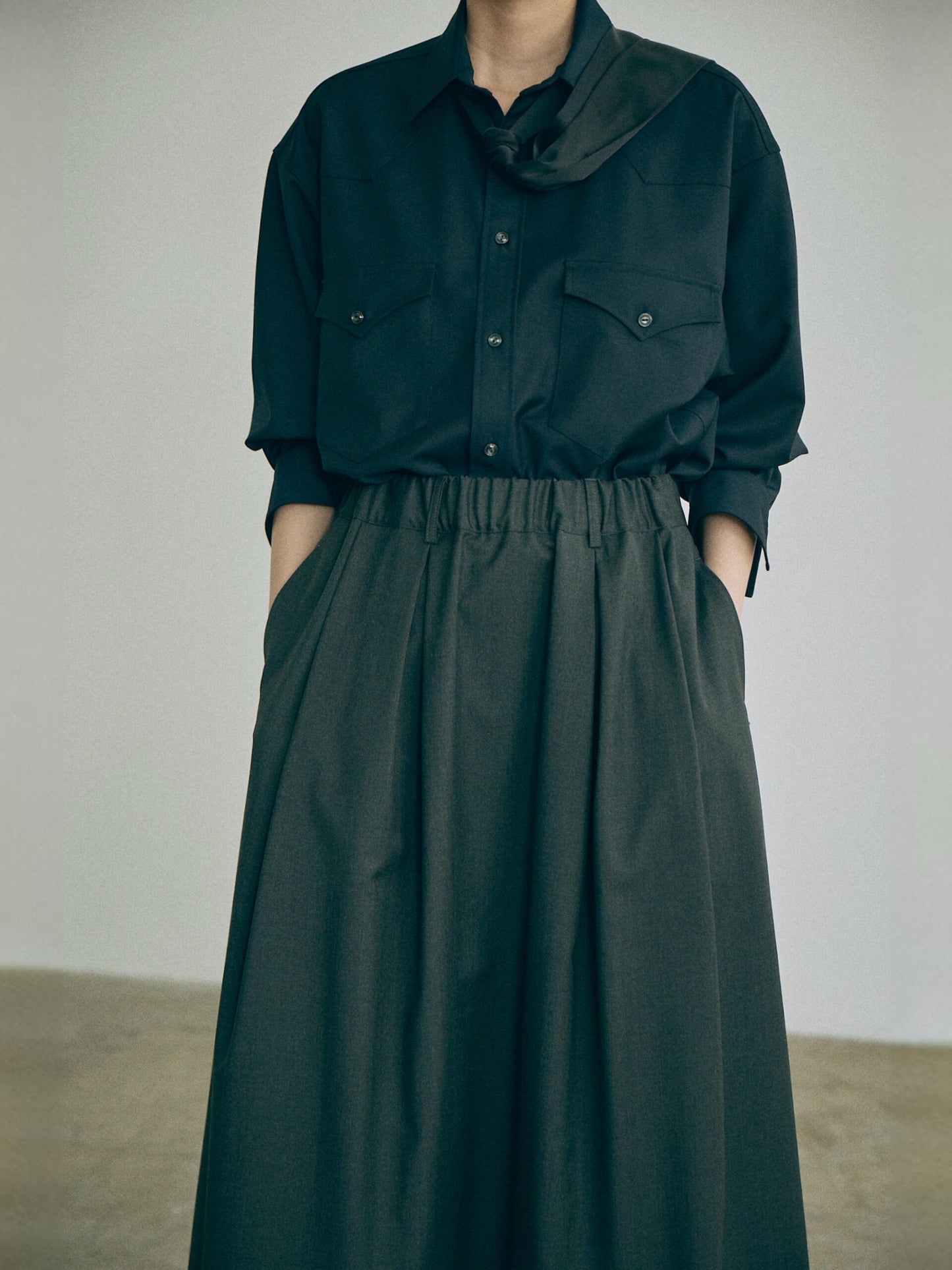 Nicholson & Nicholson Mira Stretched Wool Skirt - Charcoal