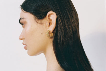 Shyla Cecili Hoops Earrings - Gold