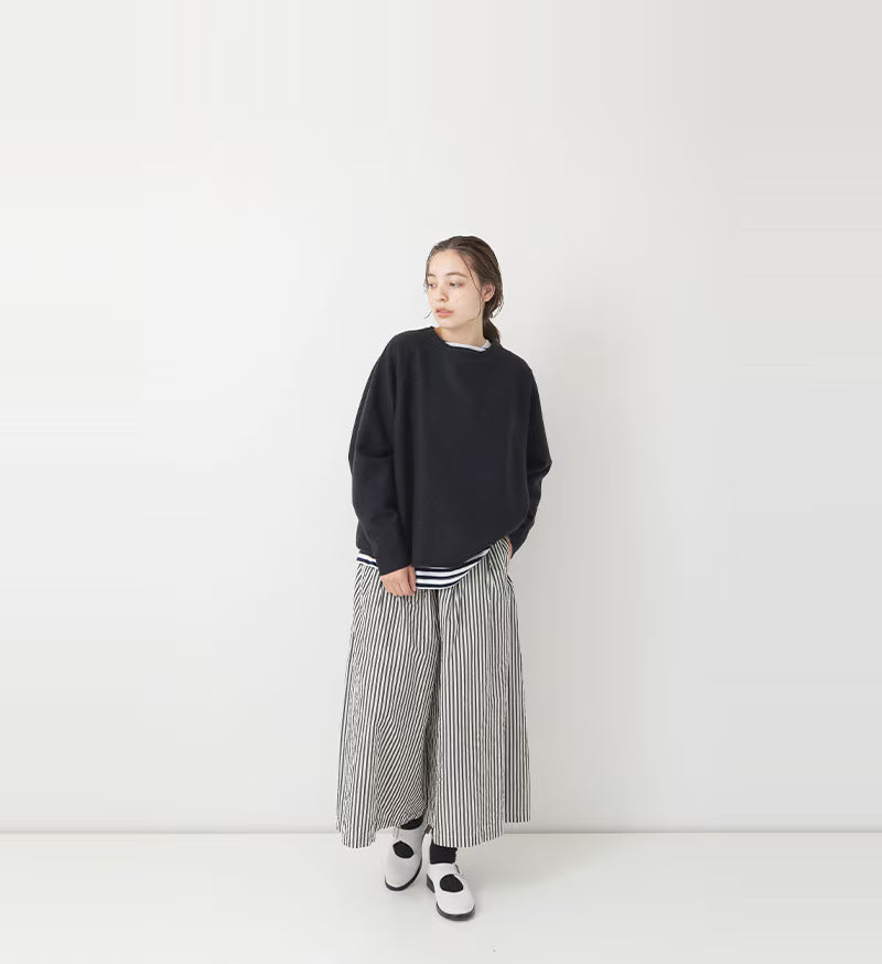Veritecoeur Bouclé Pullover - Navy Black