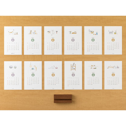 Midori 2027 Wooden Stand Calendar - Cat