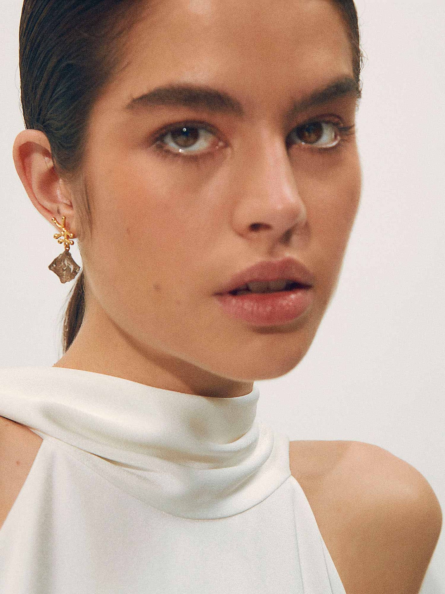 Shyla Nuria Earrings Raw-Champagne