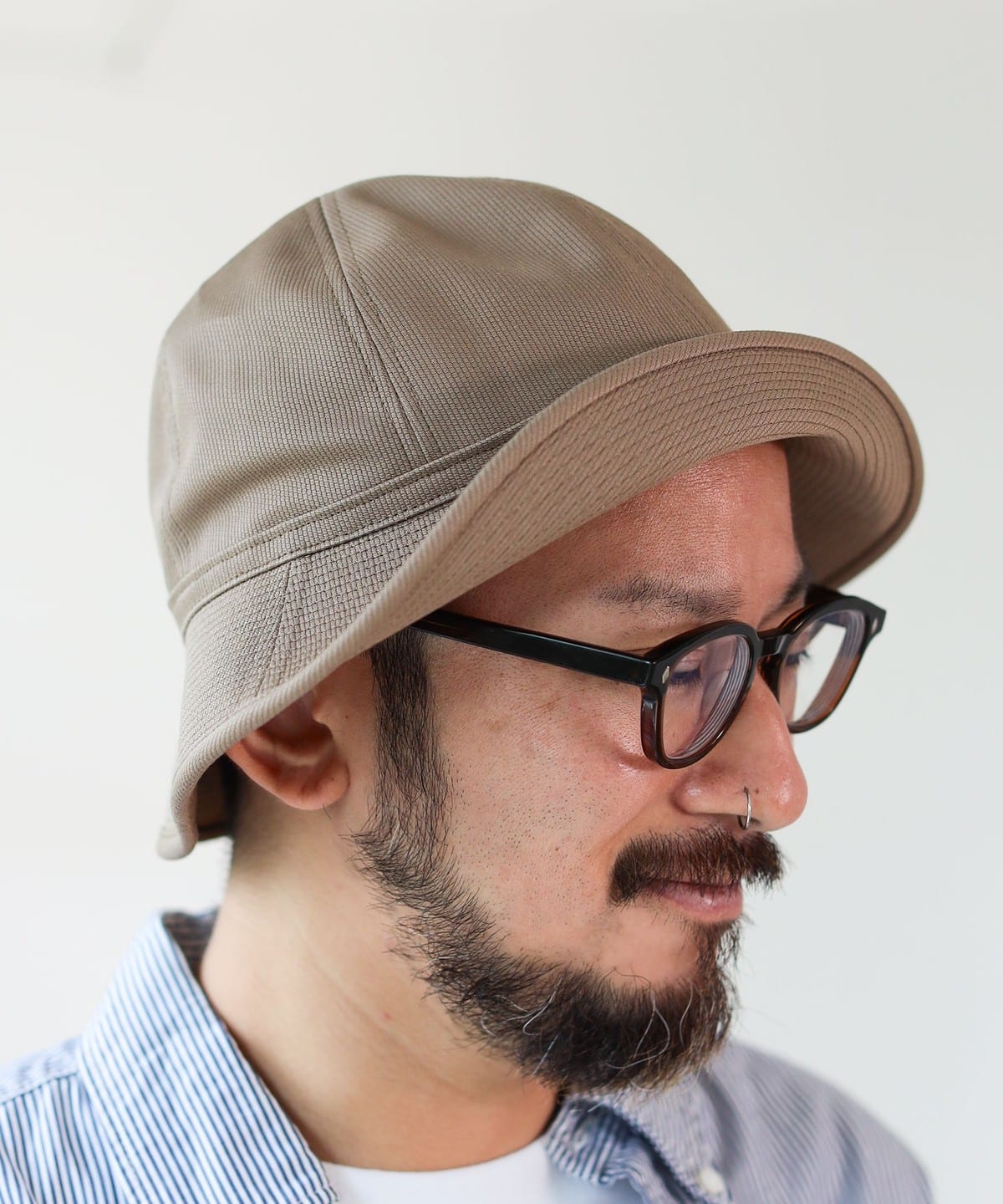 Ozu Yasujiro X BEAMS Japan Bucket Hat - Beige