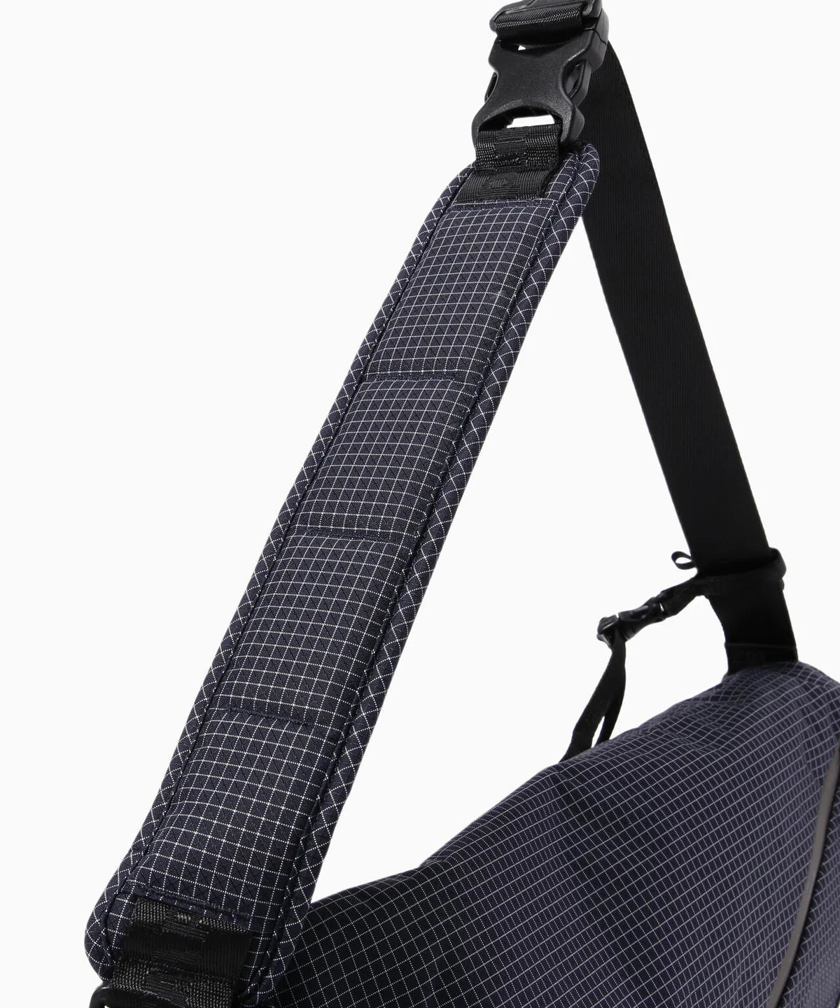 And Wander Ocean Rip Messenger Bag - Navy