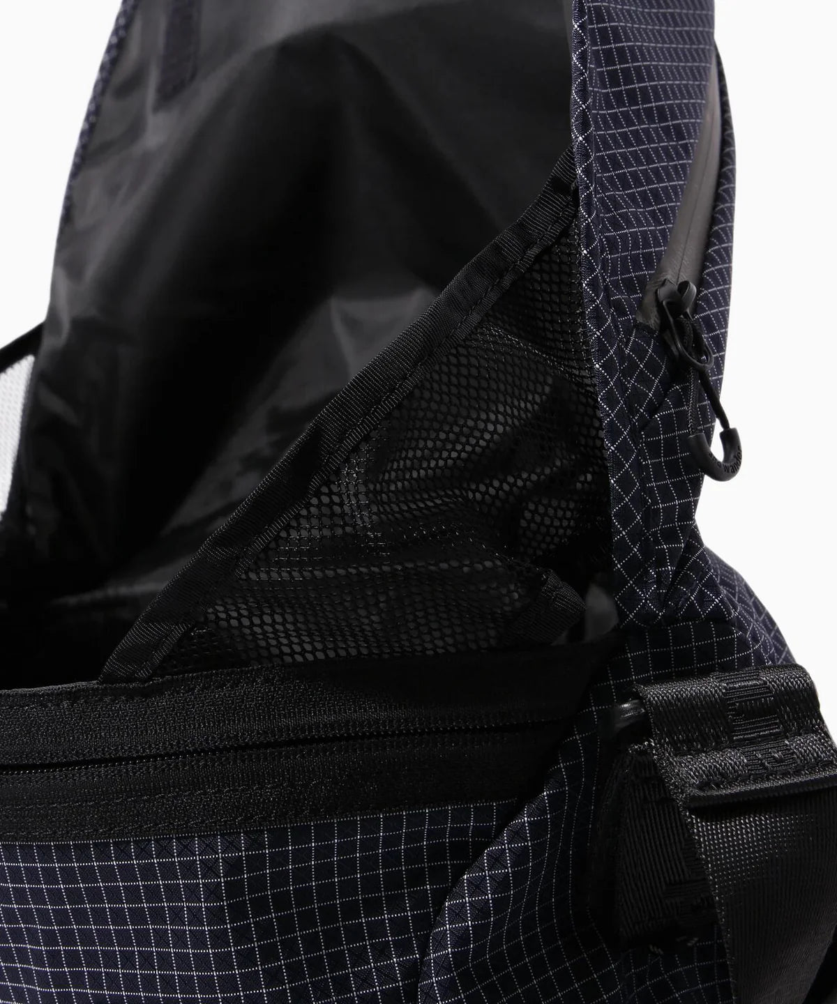 And Wander Ocean Rip Messenger Bag - Navy