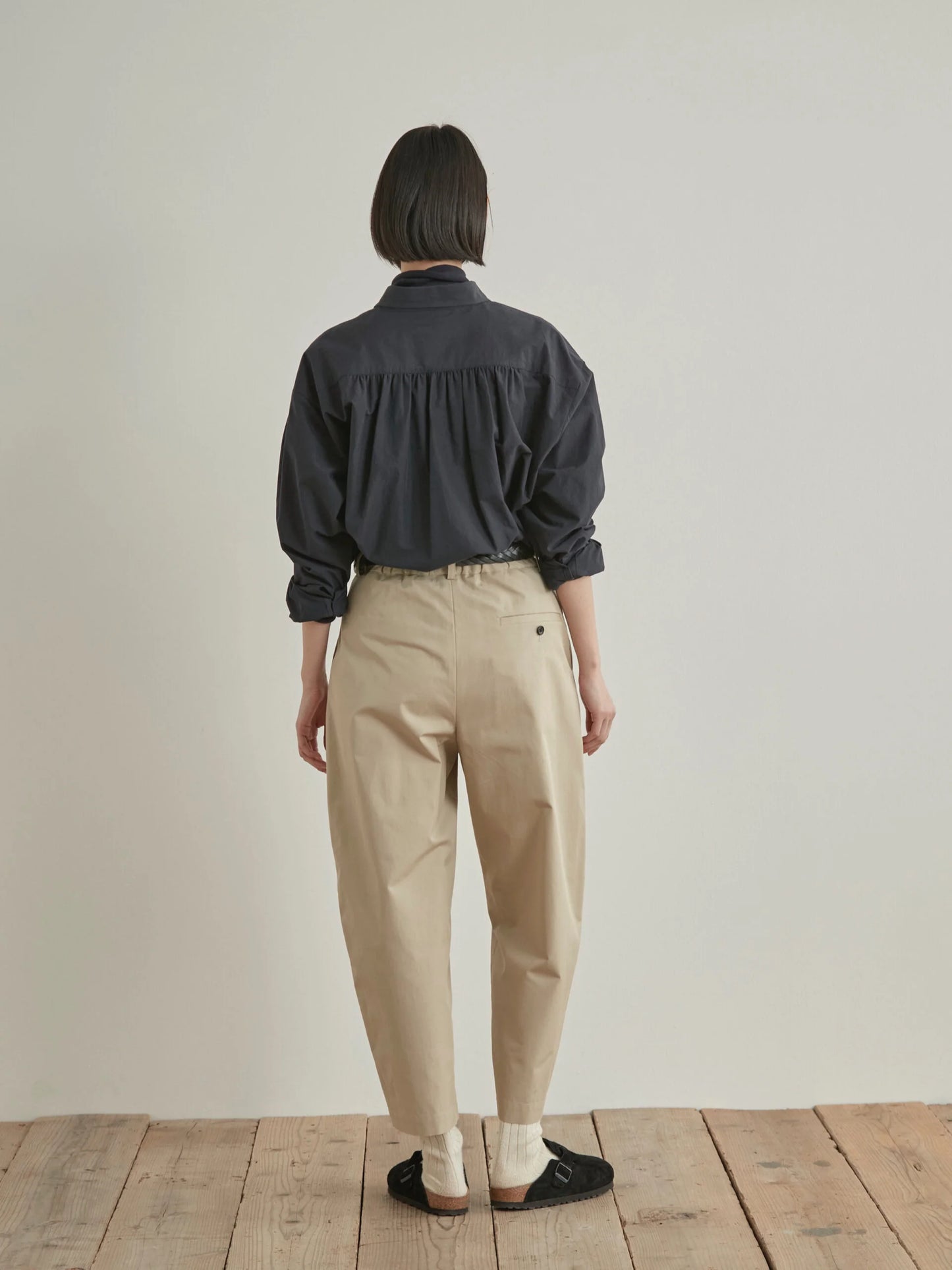 Nicholson & Nicholson MONT-GABA Pants - (Available in Beige and Navy)