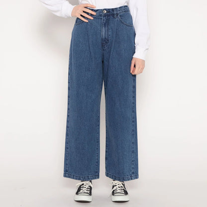Danton Women's Japanese Denim Tuck Straight Pants - Light Indigo