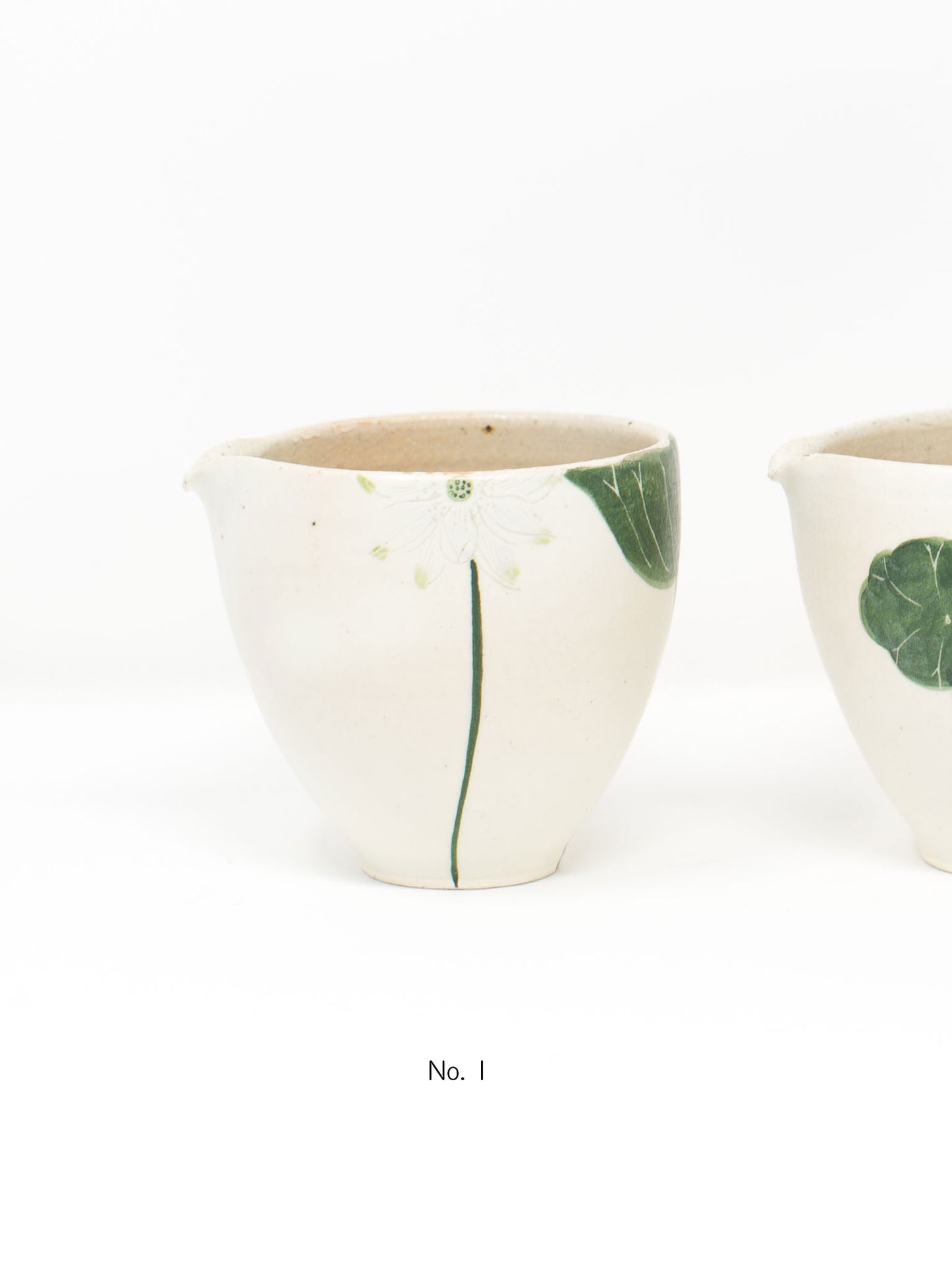 White Lotus Pourer by Momoko Otani （大谷桃子）