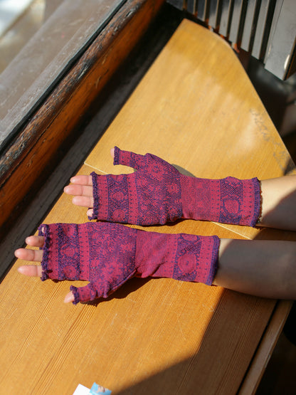 M. & Kyoko Woven Armwarmer - Red (1525)