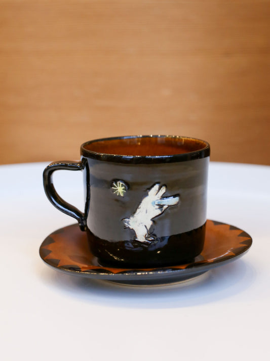 Misao Yajima Dark Brown Coffee Cup & Saucer - No. 5 Boat and Rabbit (矢島操)