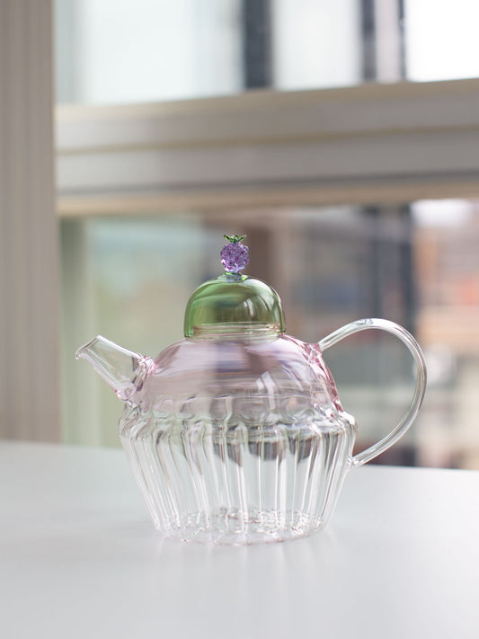 ICHENDORF Milano SWEET AND CANDY Teapot Pastry w/Blackberry