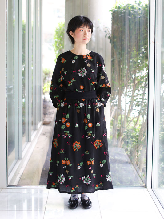 M Kyoko Woven Skirt- Black (1076)