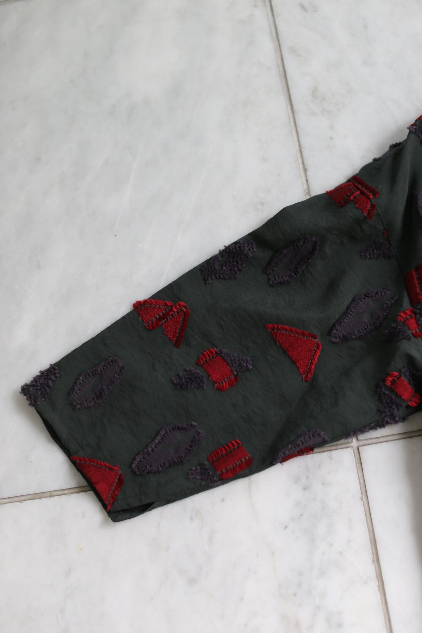 Fuga Fuga Woven Pullover - Charcoal (7052)