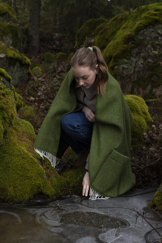 [Arriving Next Week] Lapuan Kankurit Arvo Pocket Shawl - Olive