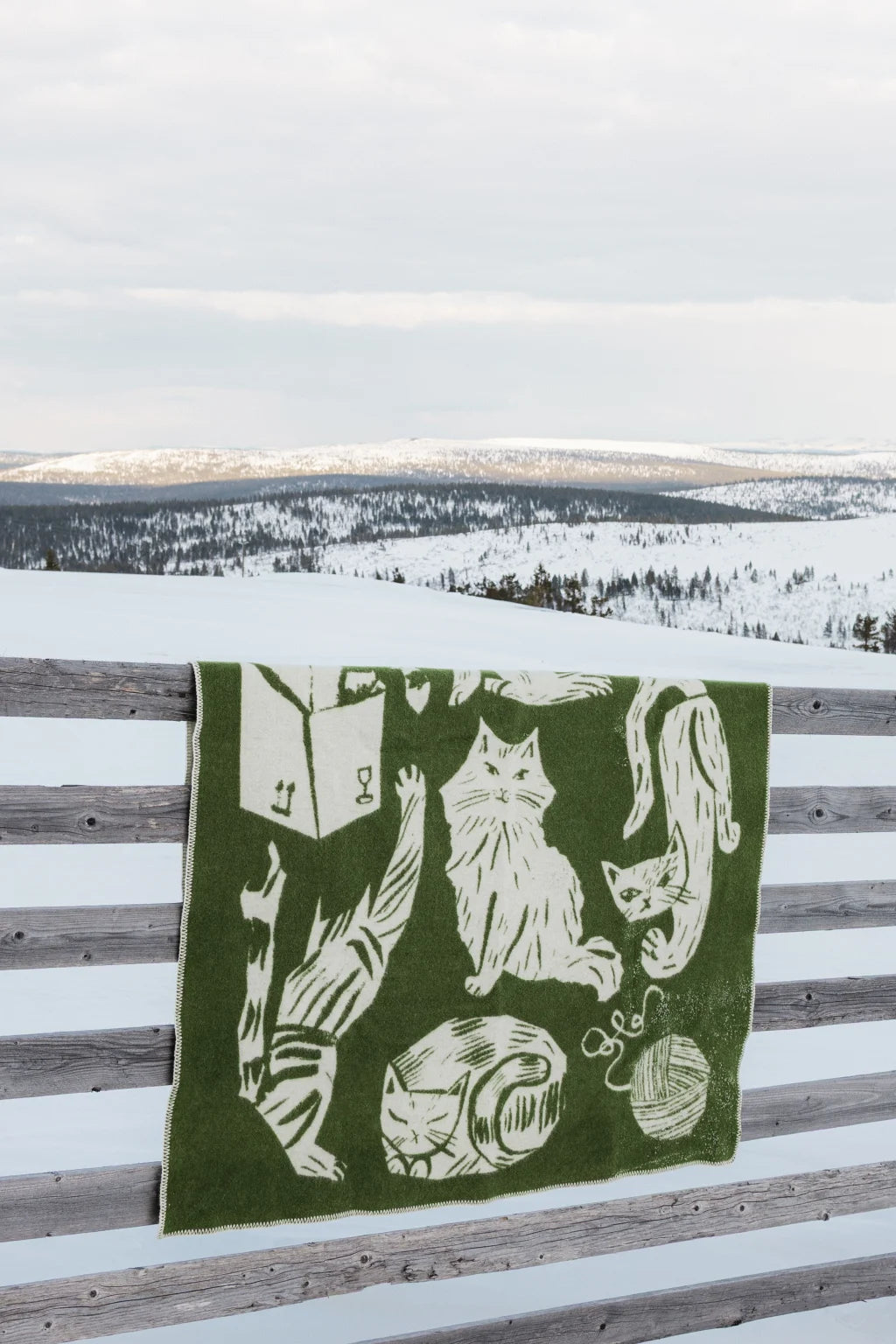 [Arriving Next Week] Lapuan Kankurit KISSANPAIVAT Cat Blanket - Olive