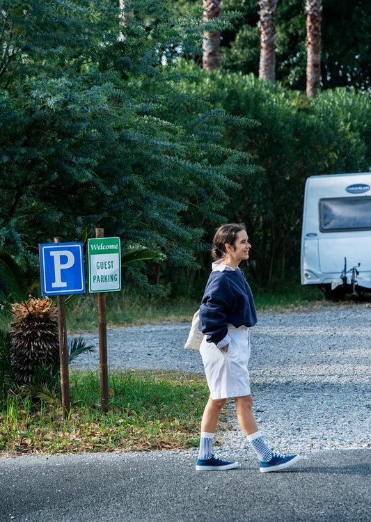 Rototo Vertical Stripe Socks - White/Royal Blue