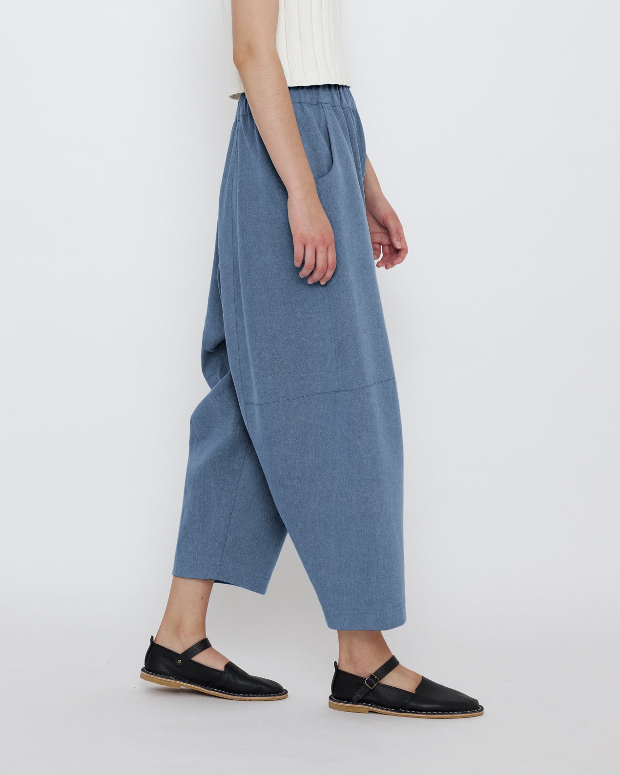 7115 by Szeki Unisex Elastic Panel Barrel Trouser - Light Denim