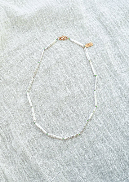 HERMINA ATHENS Yasemi Pearl Necklace - Emerald