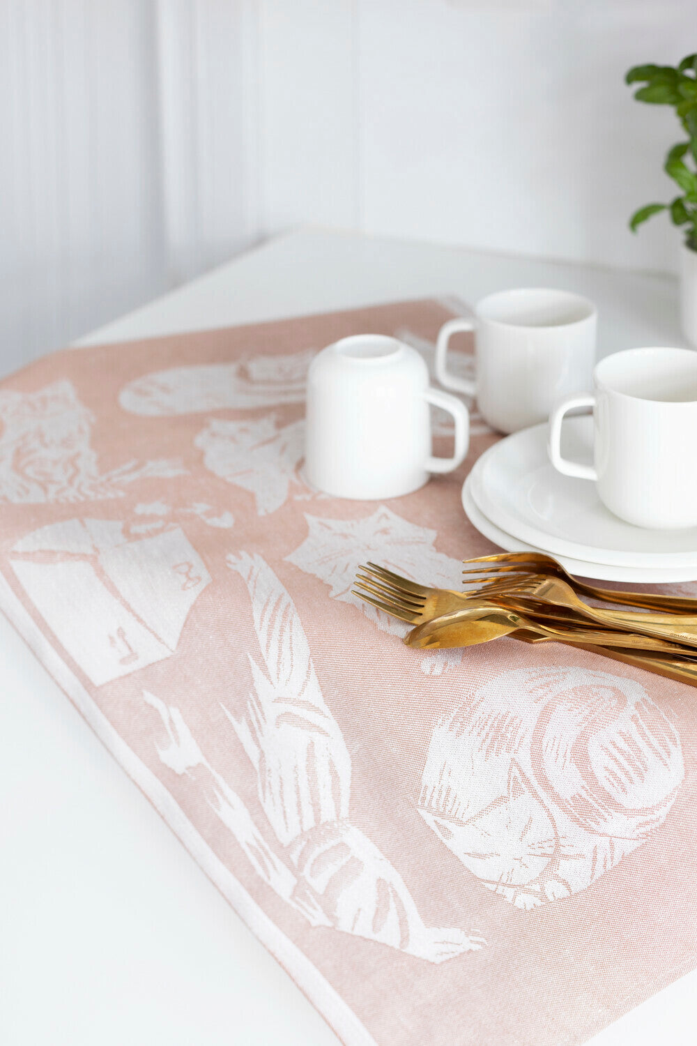 Lapuan Kankurit KISSANPAIVAT Cat Tea Towel - Grey/Pink