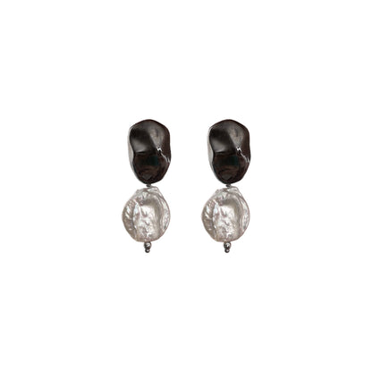 Arriving Soon: Blanca Olmos Las Perlas Earrings - Metallic