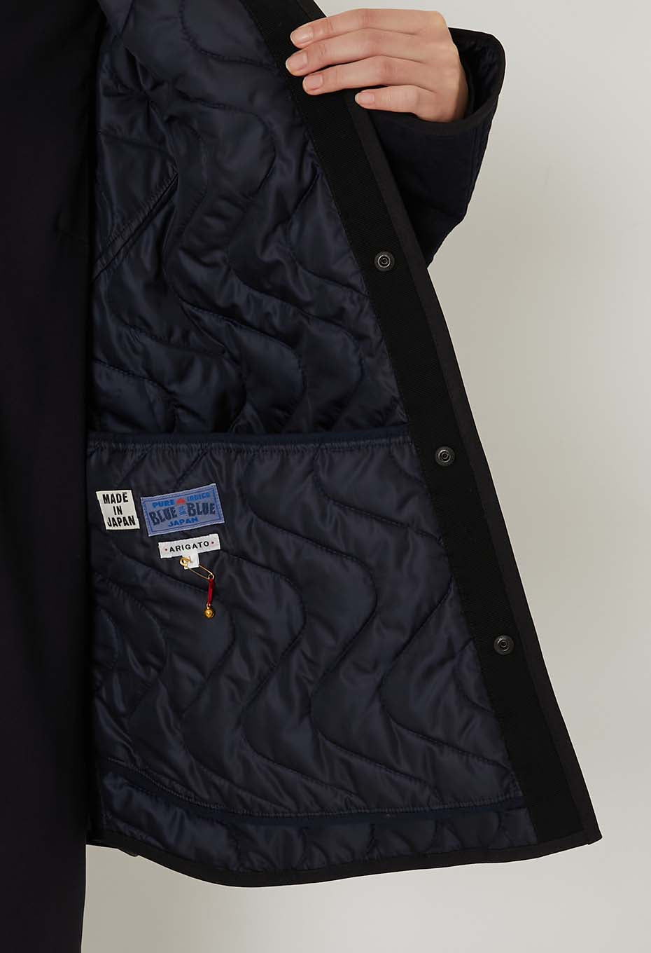 Blue Blue Japan Woman's Woven Indigo "Wind Waves" Quilted Jacket (1009272)