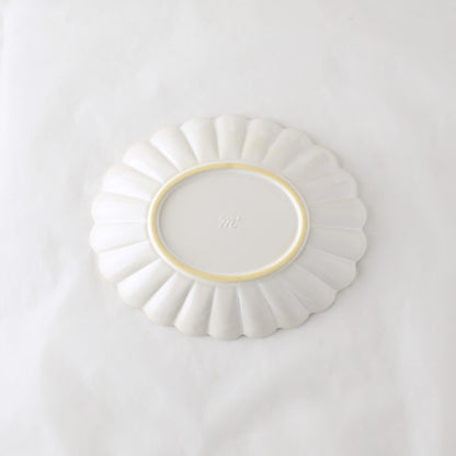 Studio M Blossom Flower Shape Oval Plate- White