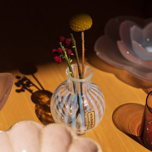 HIROTA Taisho Roman One-Flower Vase - Line