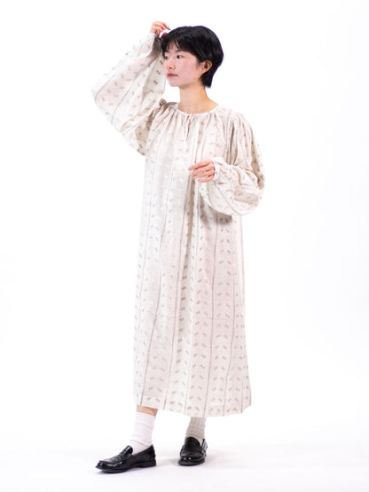 [50% off] Bunon Embroidery Gather Dress