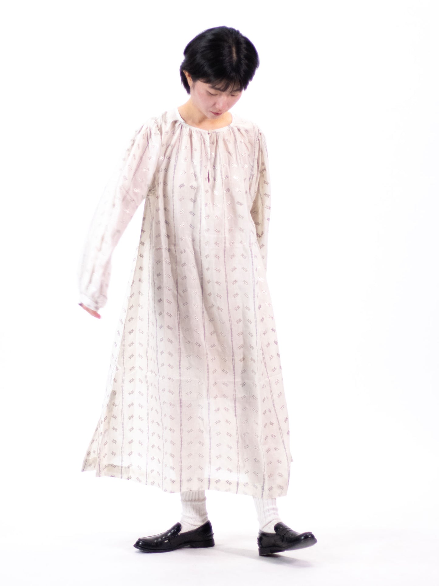 [50% off] Bunon Embroidery Gather Dress