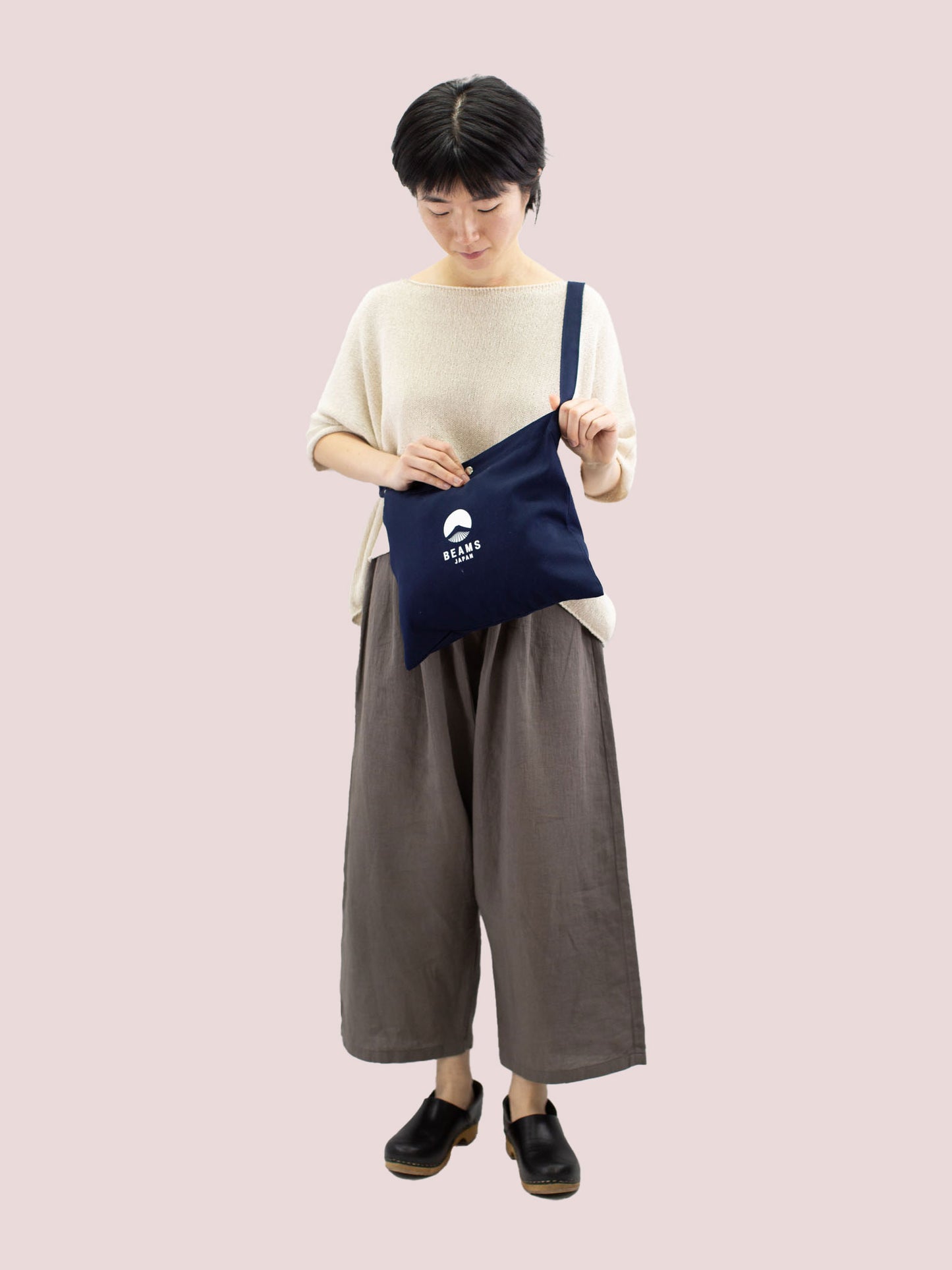 BEAMS Japan Shoulder Bag - Navy x White