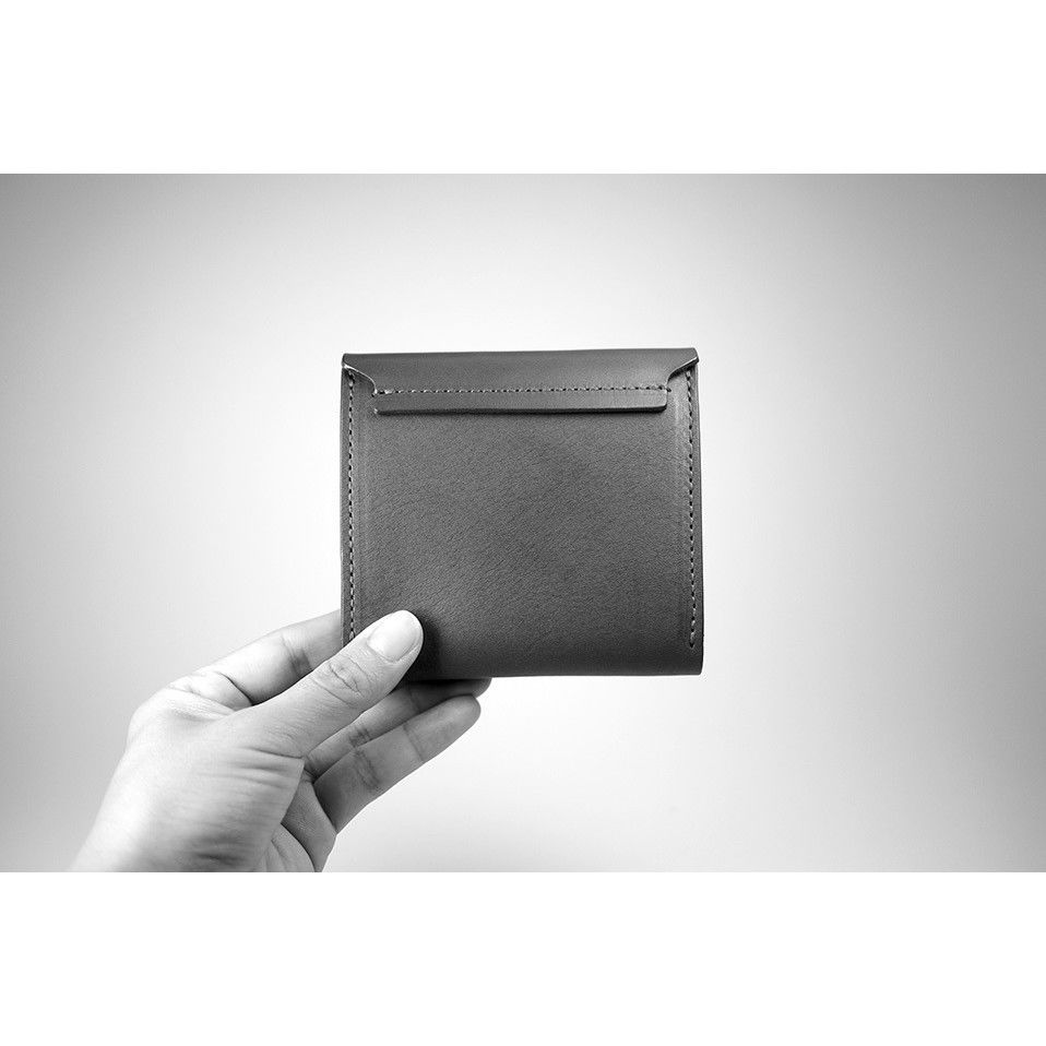 Urukust Leather Compact Wallet - Brown