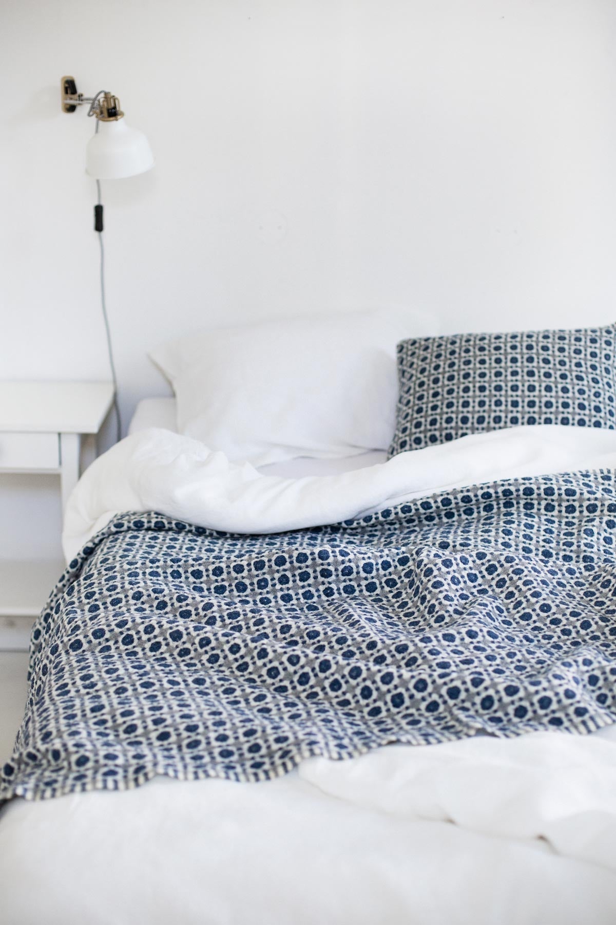 Lapuan Kankurit CROWN Wool Blanket - Blue